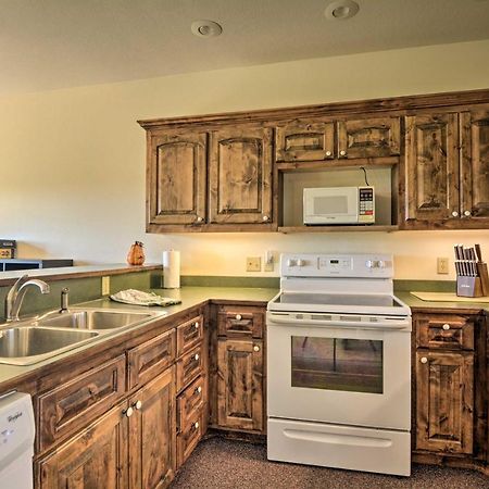 Spacious Log Cabin With Fire Pit And Game Room! Eureka Springs Buitenkant foto