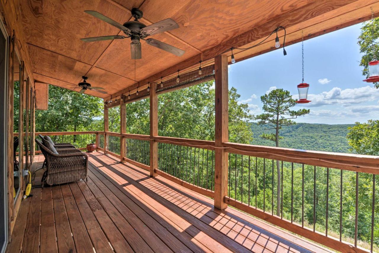 Spacious Log Cabin With Fire Pit And Game Room! Eureka Springs Buitenkant foto