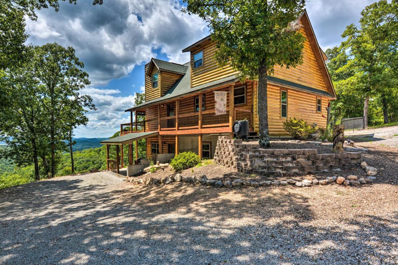 Spacious Log Cabin With Fire Pit And Game Room! Eureka Springs Buitenkant foto