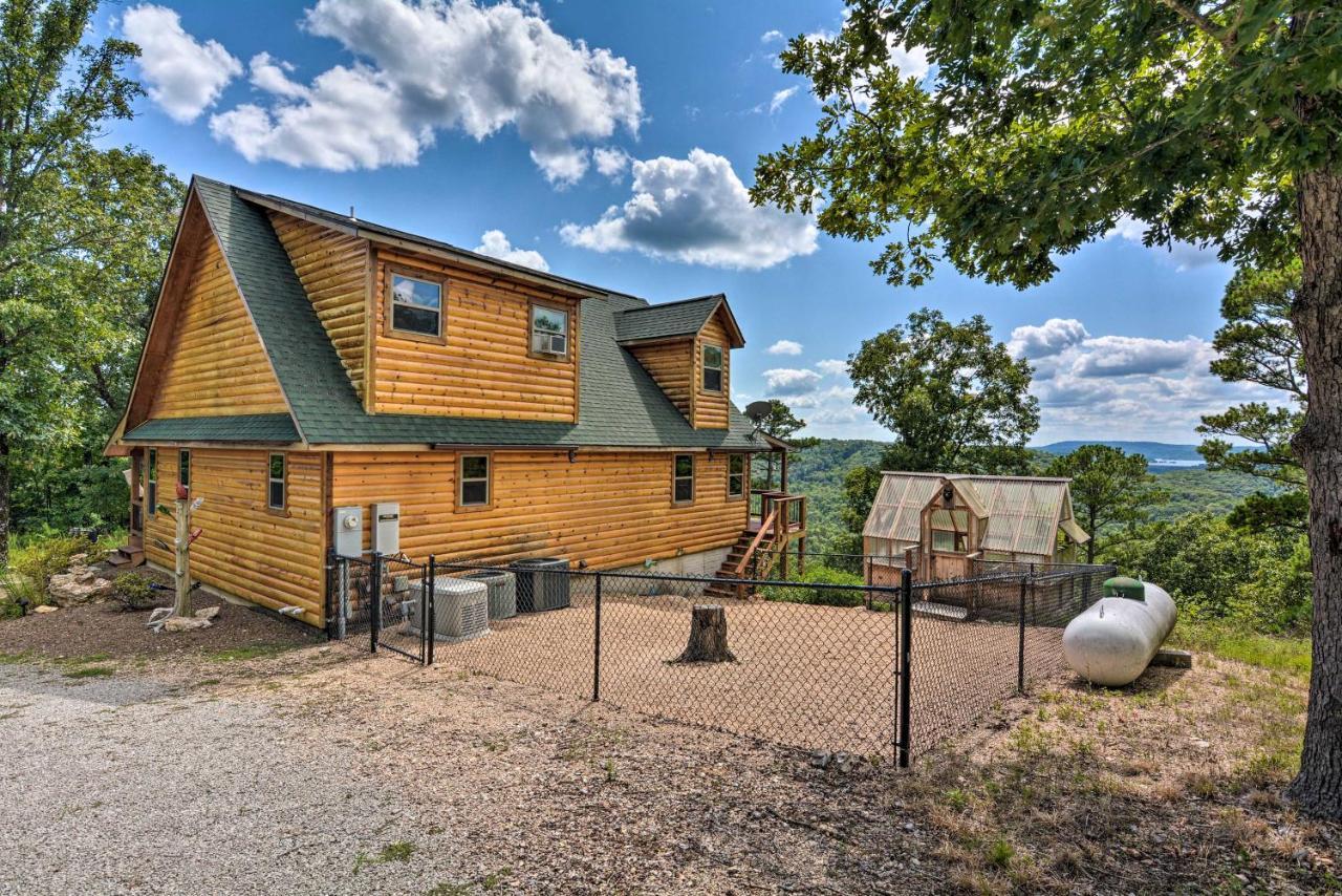 Spacious Log Cabin With Fire Pit And Game Room! Eureka Springs Buitenkant foto