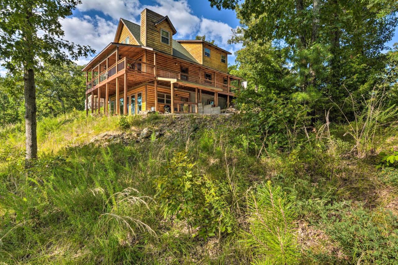 Spacious Log Cabin With Fire Pit And Game Room! Eureka Springs Buitenkant foto